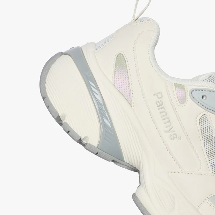 retro-sneaker-10_700x